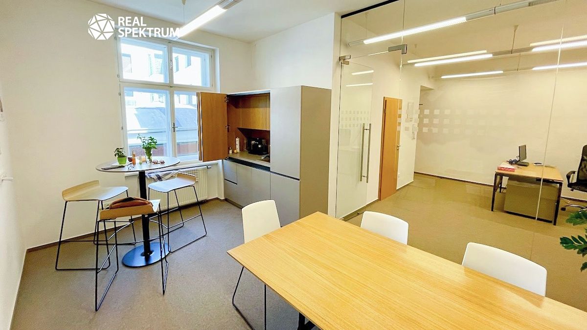 Pronájem kanceláře 71 m² – fotografie 4