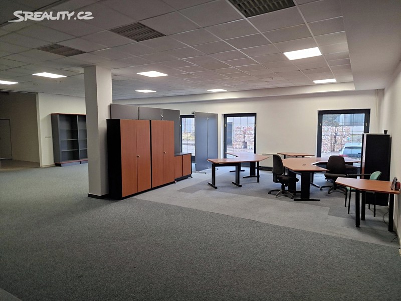 Pronájem obchodního prostoru 224 m², okres Jihlava
