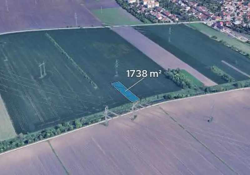 Prodej pole 1738 m², Újezd u Brna – náhled fotky 1