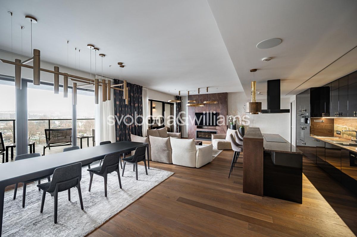 Prodej bytu 4+kk 185 m²