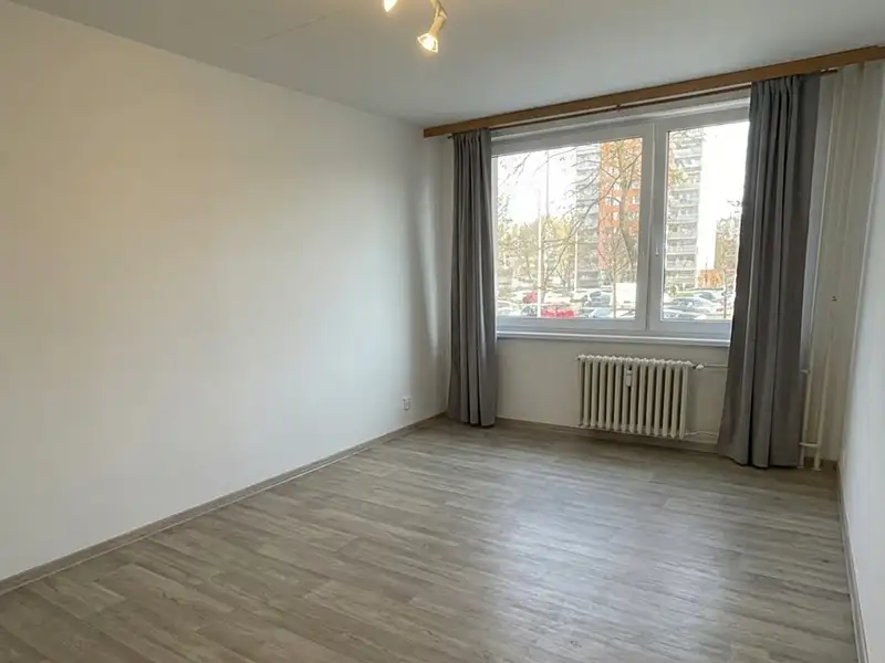 Prodej bytu 2+kk 44 m², Praha – náhled fotky 1