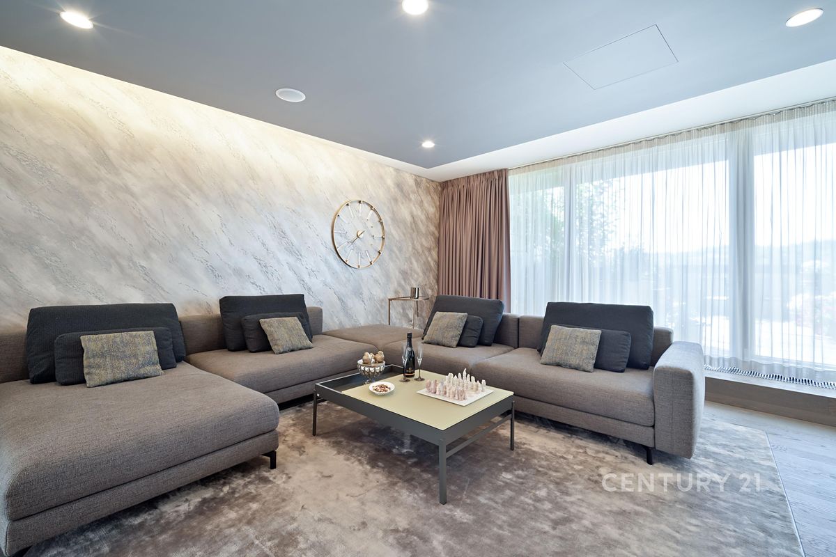 Prodej bytu 5+kk 317 m² – fotografie 2