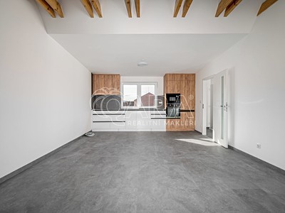 Prodej bytu 2+kk 64 m² (Podkrovní)
