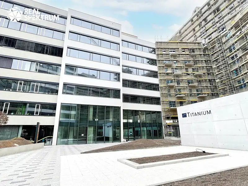 Pronájem kanceláře 240 m², Brno – náhled fotky 1