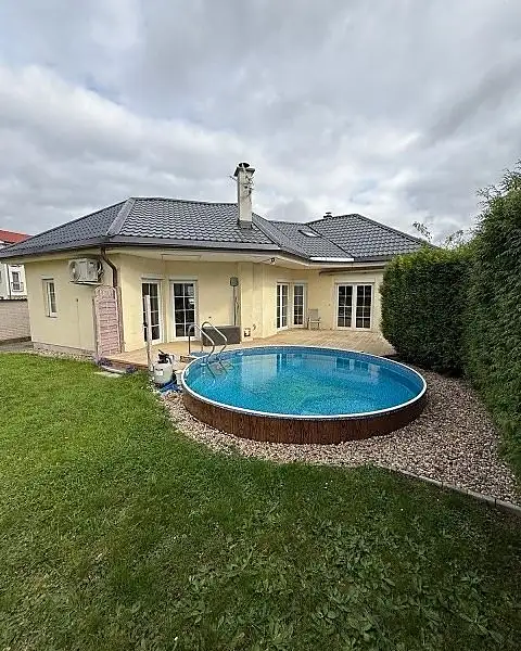 Pronájem rodinného domu 145 m², pozemek 1049 m², Nehvizdy – náhled fotky 1