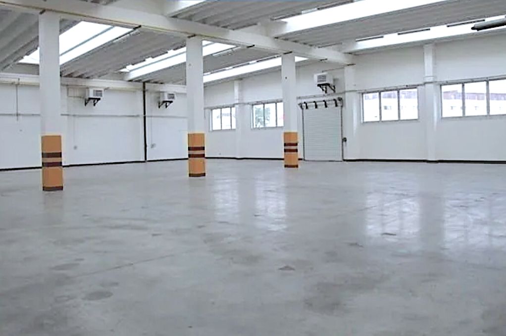 Pronájem skladového prostoru 800 m² – fotografie 2