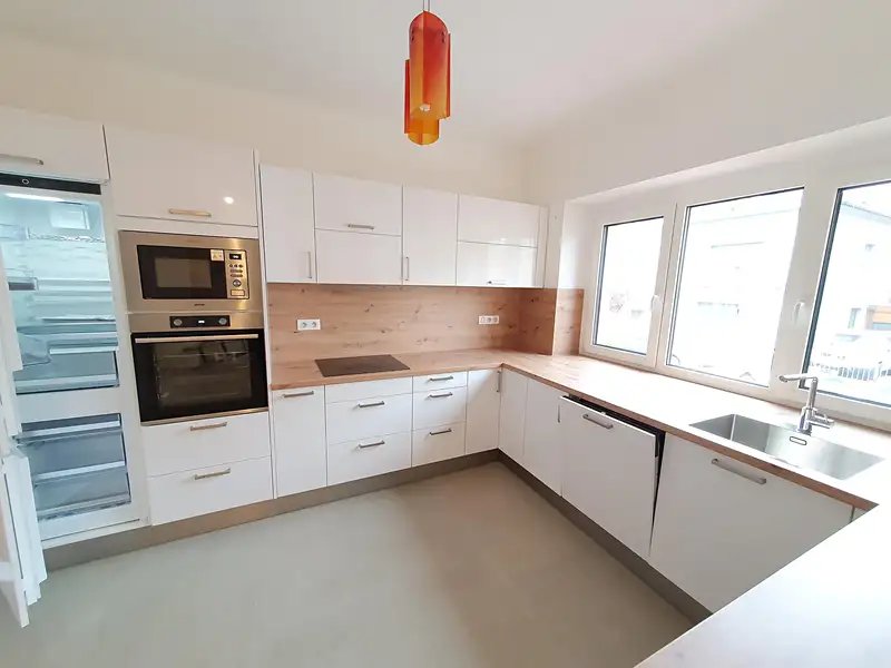 Prodej rodinného domu 100 m², pozemek 146 m², Praha – náhled fotky 3