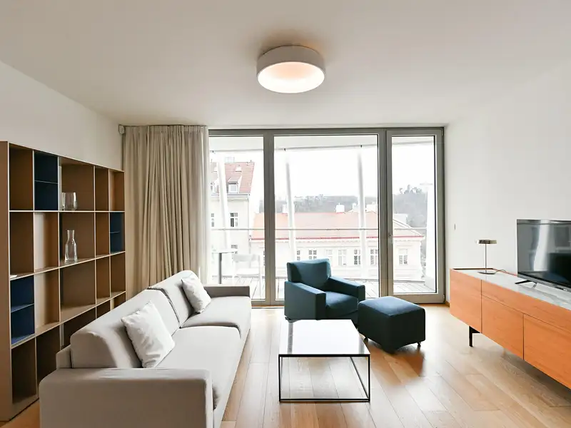 Pronájem bytu 2+kk 62 m², Praha – náhled fotky 1