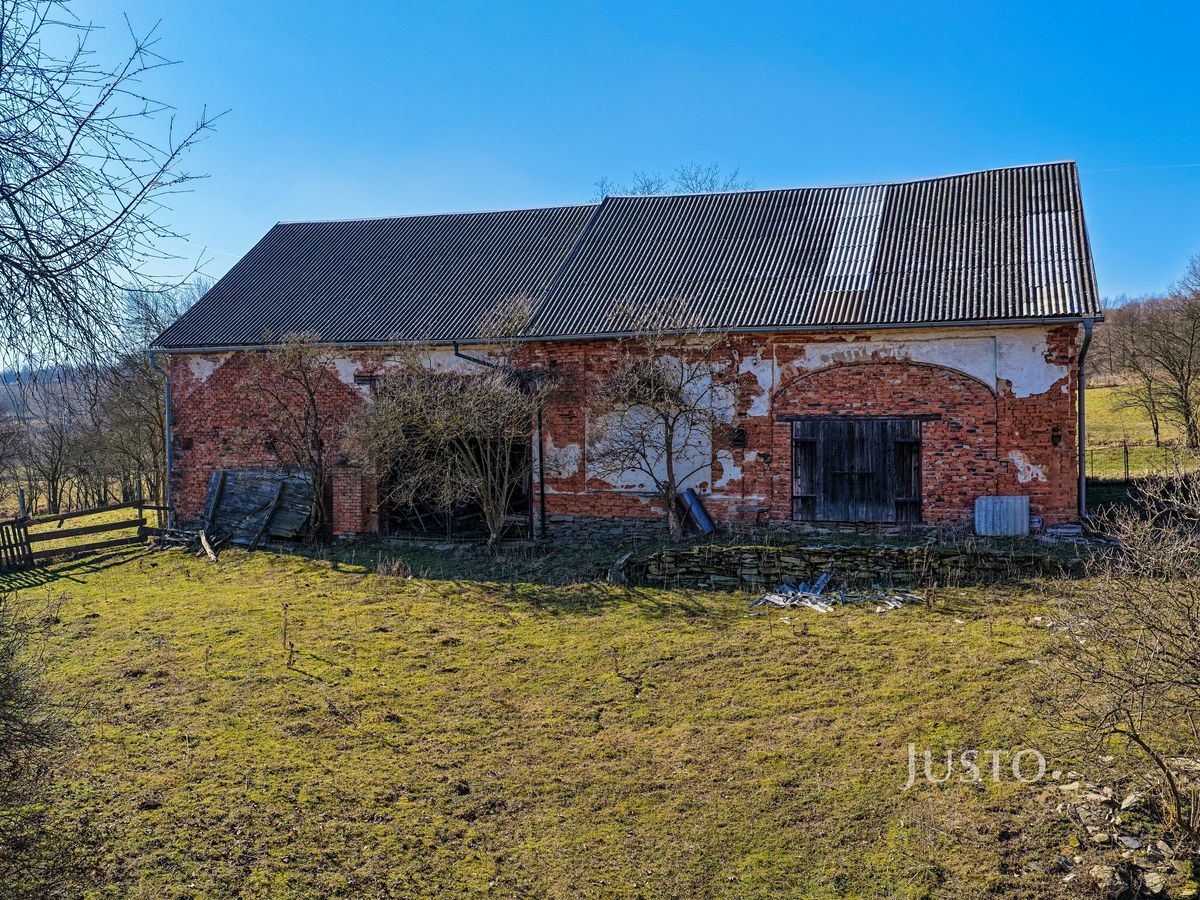 Prodej vícegeneračního domu 500 m², pozemek 3845 m² – fotografie 5