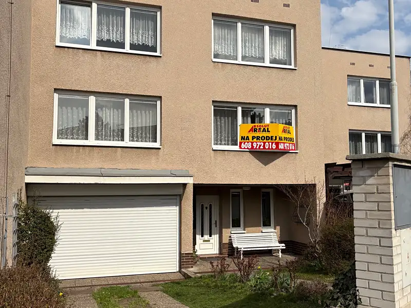 Prodej rodinného domu 296 m², pozemek 417 m², Praha – náhled fotky 2