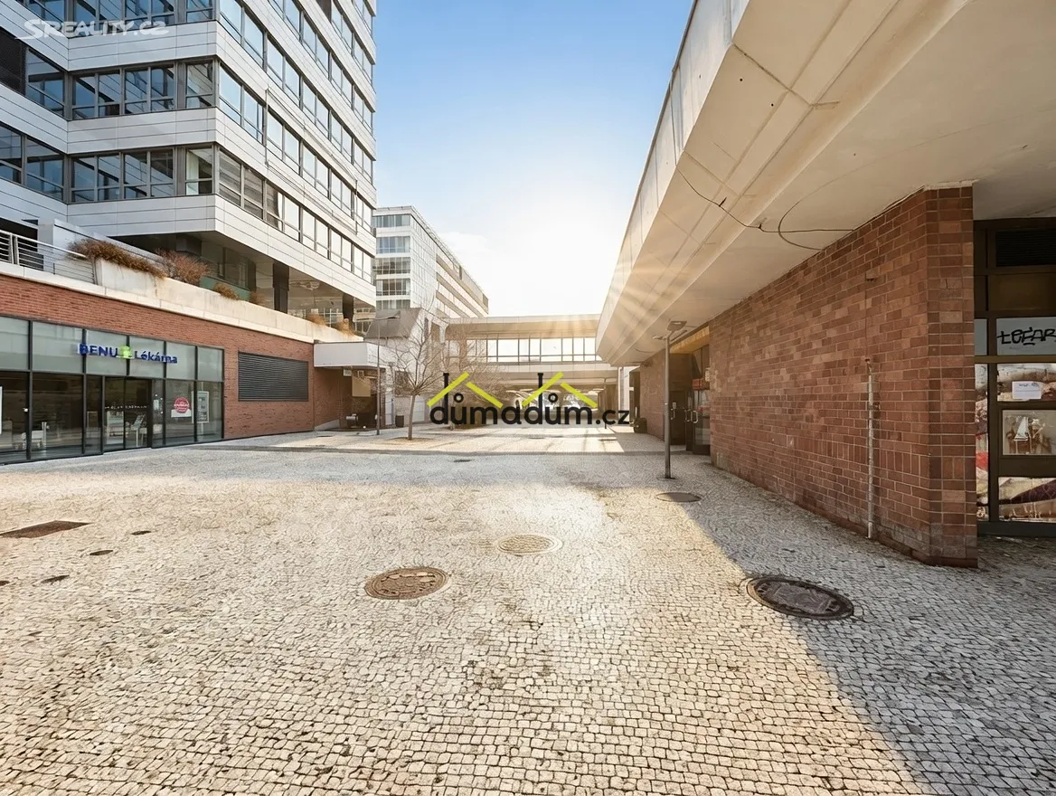 Prodej komerční nemovitosti 7 m², Praha
