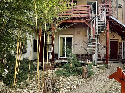 Pronájem  rodinného domu 248 m², pozemek 100 m²