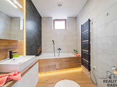 Prodej bytu atypické 189 m² (Mezonet)