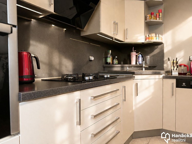 Wohnung 3+1 zum Kauf, 84 m² (4 von 14)