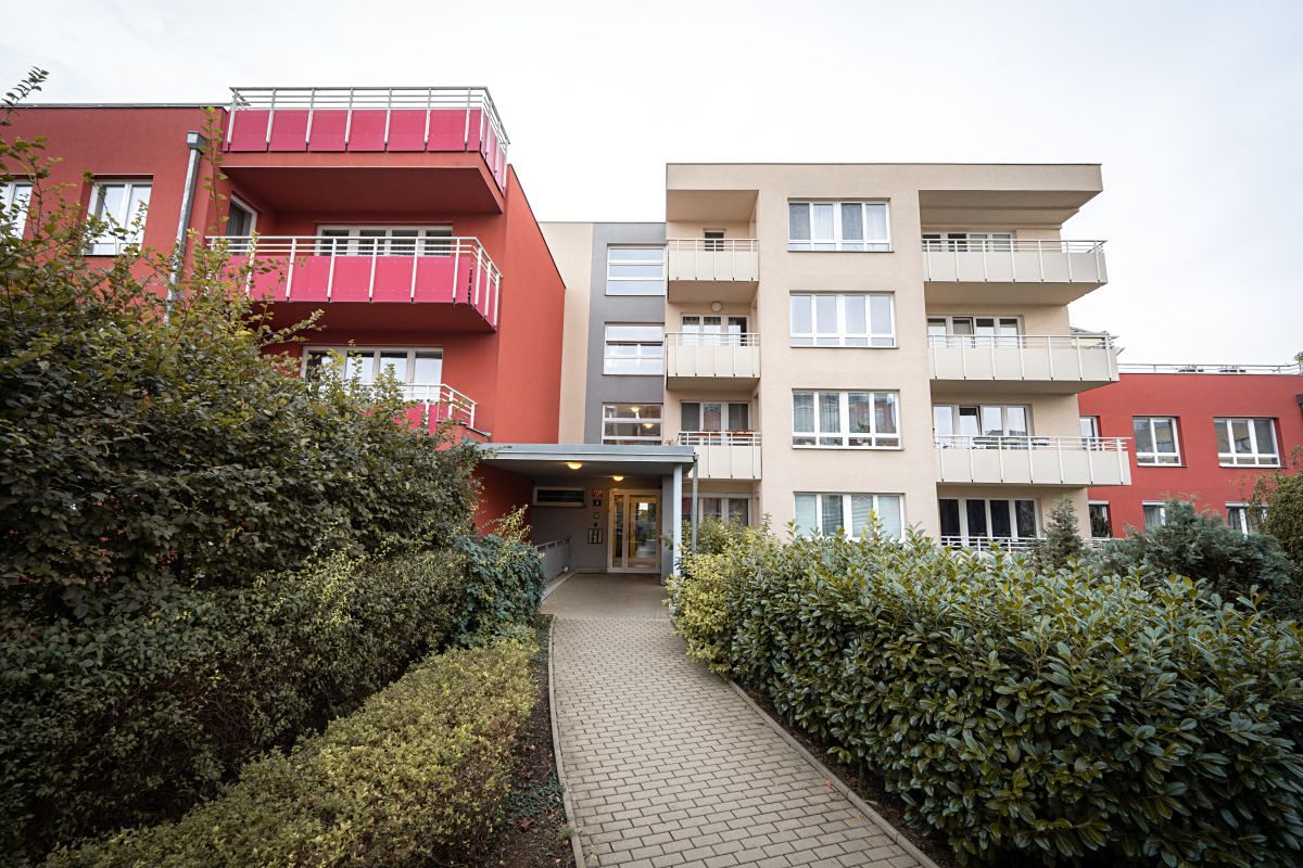 Pronájem bytu 1+kk 38 m²
