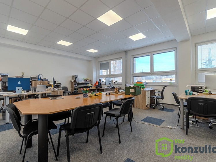 Комерційне приміщення в оренду, 70 м² (13 з 30)