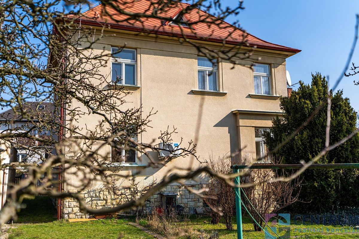 Prodej rodinného domu 163 m², pozemek 686 m² – fotografie 3