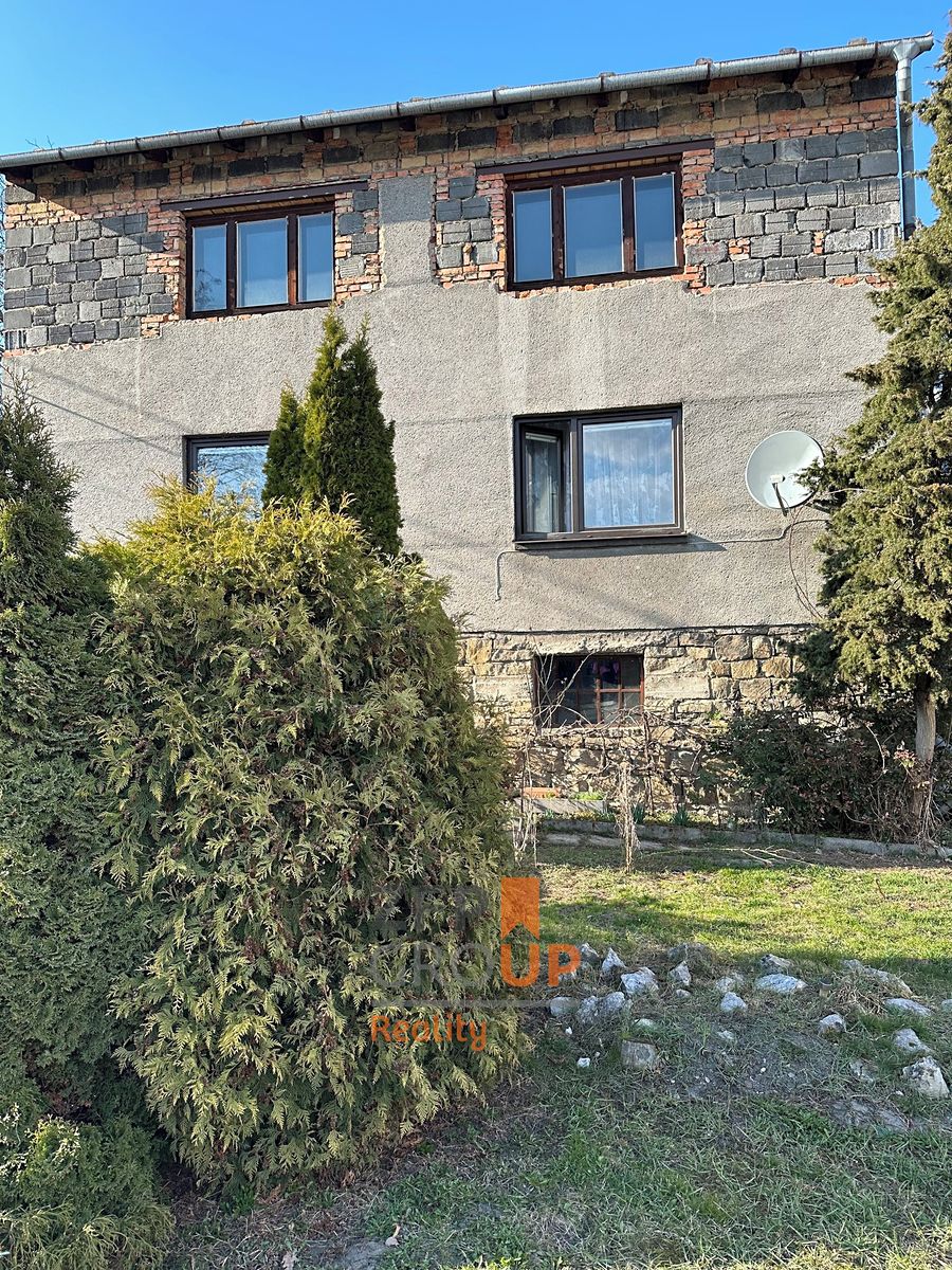 Prodej rodinného domu 102 m², pozemek 3637 m²