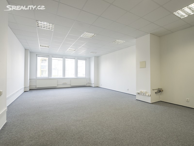 Pronájem kanceláře 56 m² – pohled 2