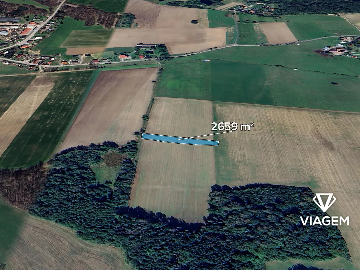 Prodej podílu 1/7 pole 379 m²