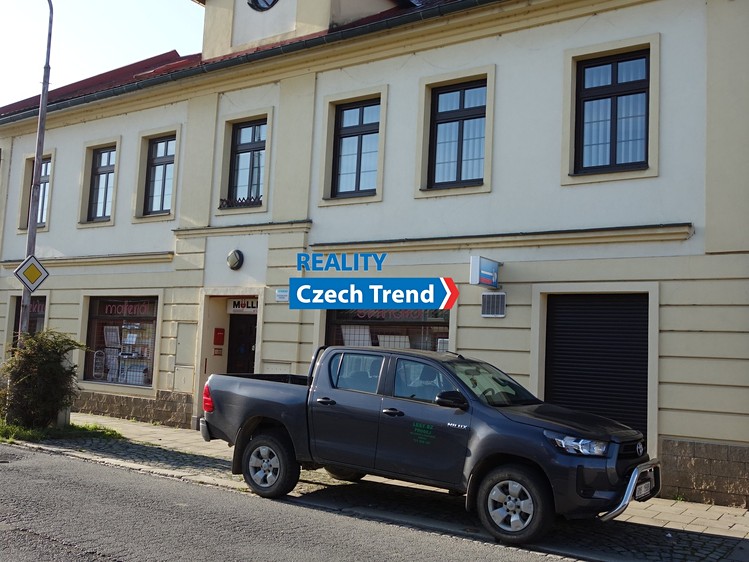Pronájem komerčního prostoru, 480 m² (1 z 27)