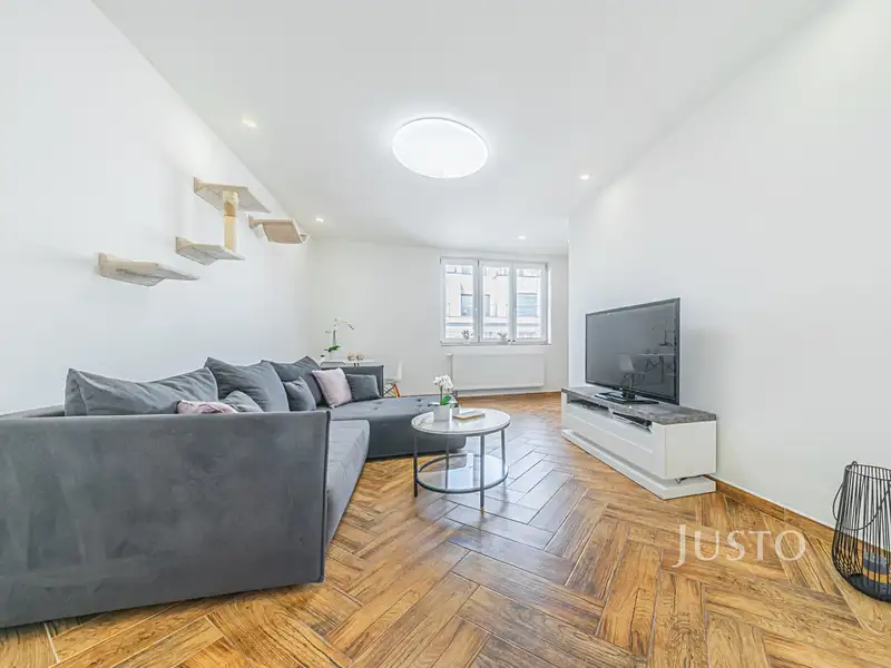 Prodej bytu 3+1 88 m², Praha – náhled fotky 2