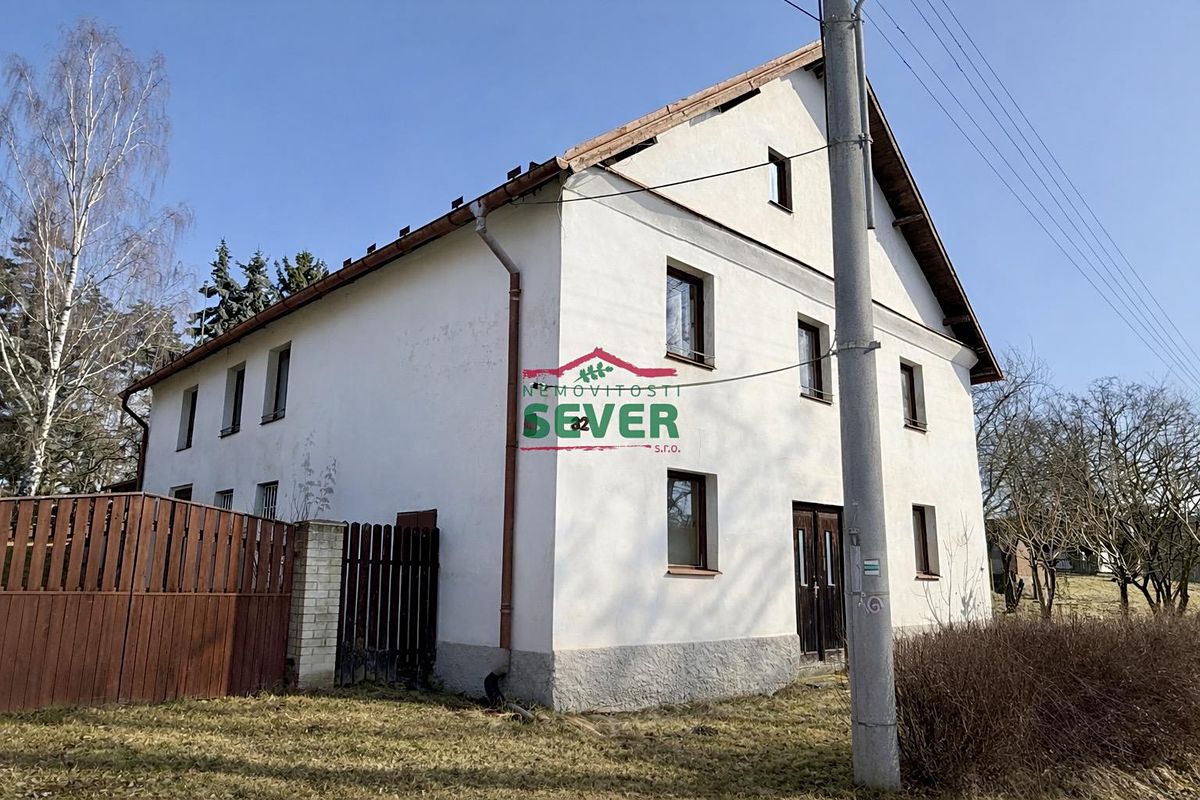 Prodej rodinného domu 300 m², pozemek 925 m²