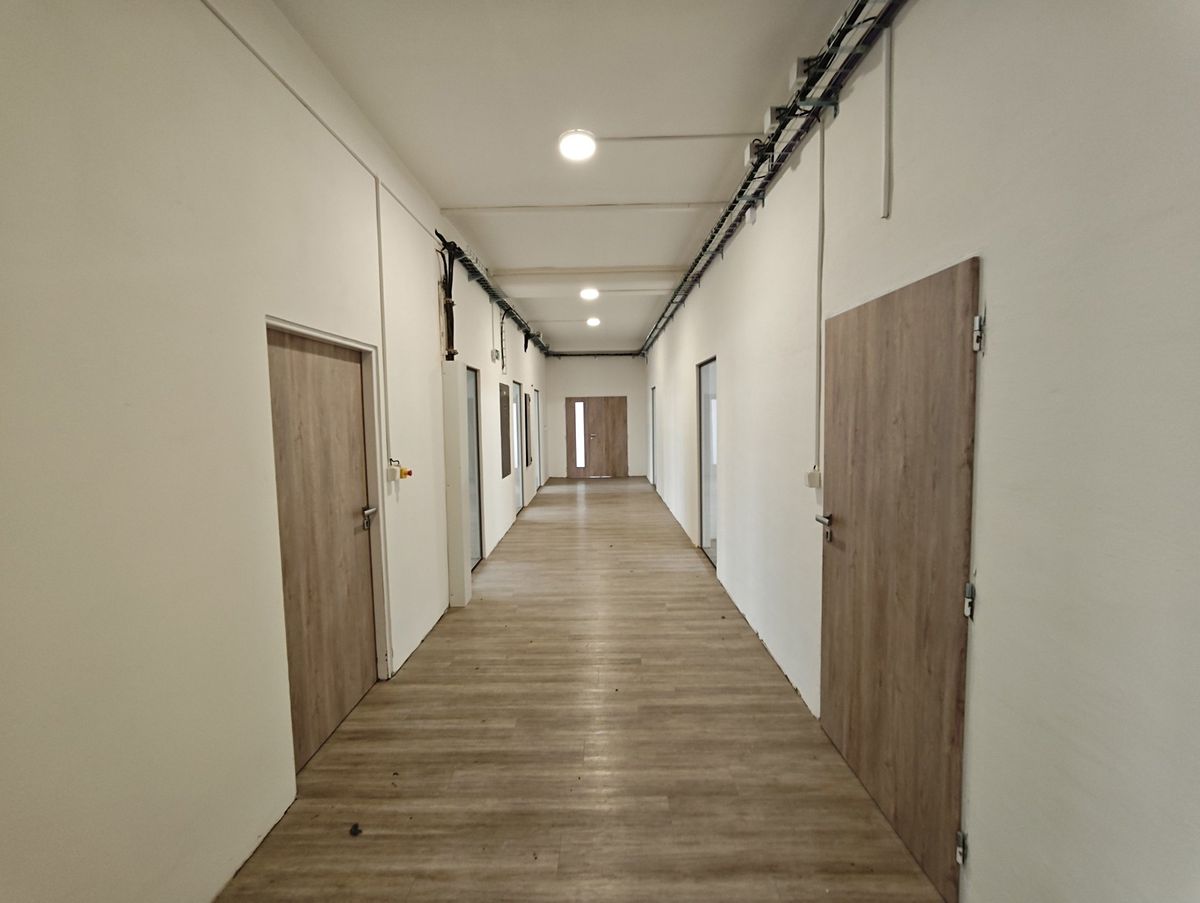 Pronájem výrobní haly, prostoru 48 m² – fotografie 3