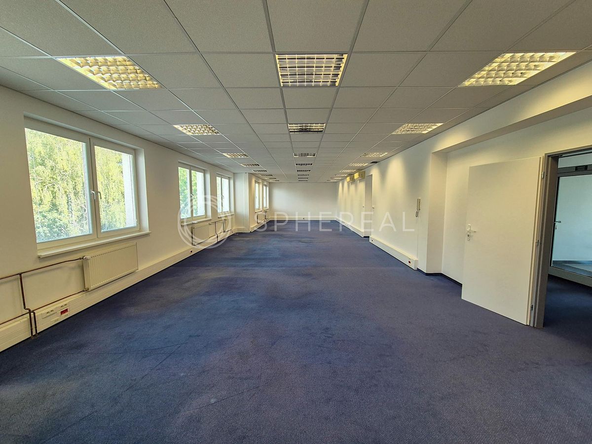Pronájem kanceláře 436 m² – fotografie 2