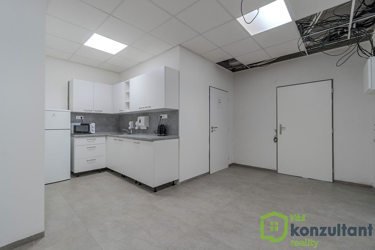 Pronájem výrobní haly, prostoru 160 m² – fotografie 2