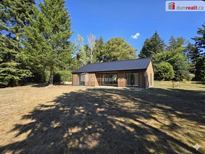 Prodej  stavebního pozemku 1 411 m²