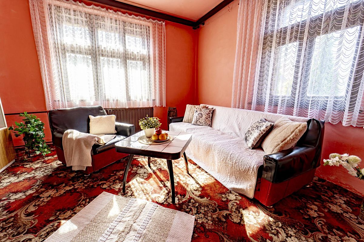 Prodej rodinného domu 140 m², pozemek 1086 m² – fotografie 3
