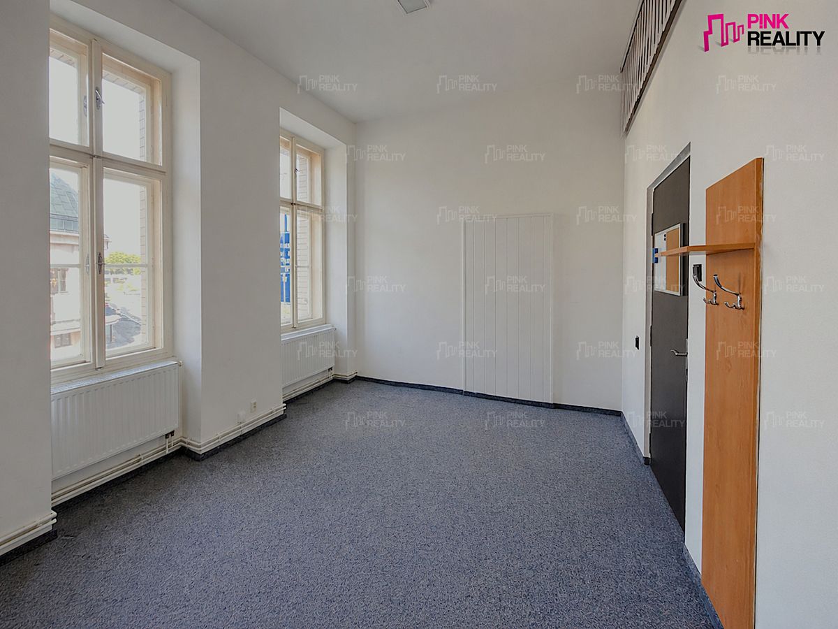 Pronájem kanceláře 15 m² – fotografie 2
