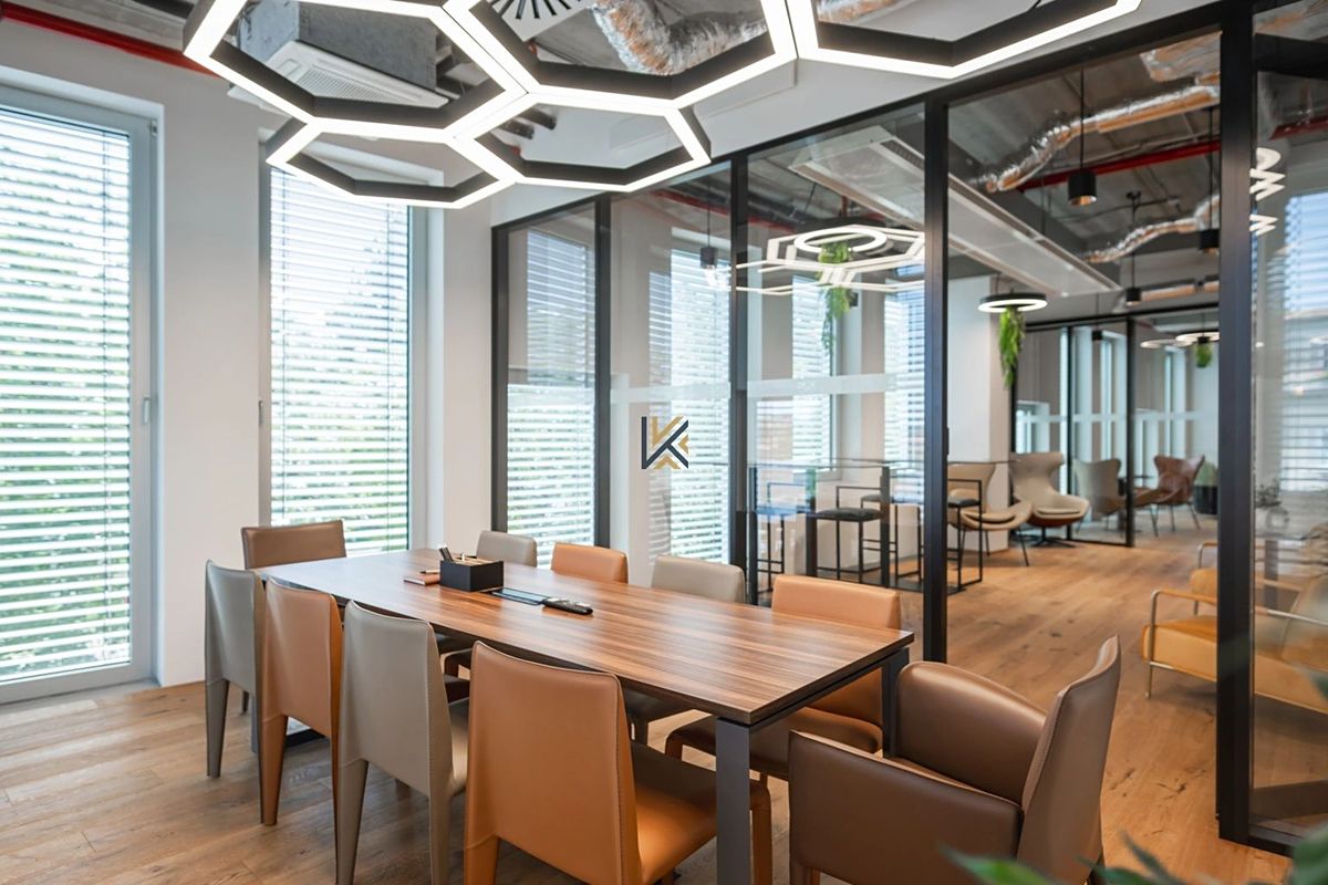 Pronájem kanceláře 150 m² – fotografie 3
