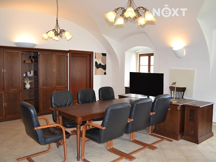 Pronájem komerčního prostoru, 137 m² (2 z 27)
