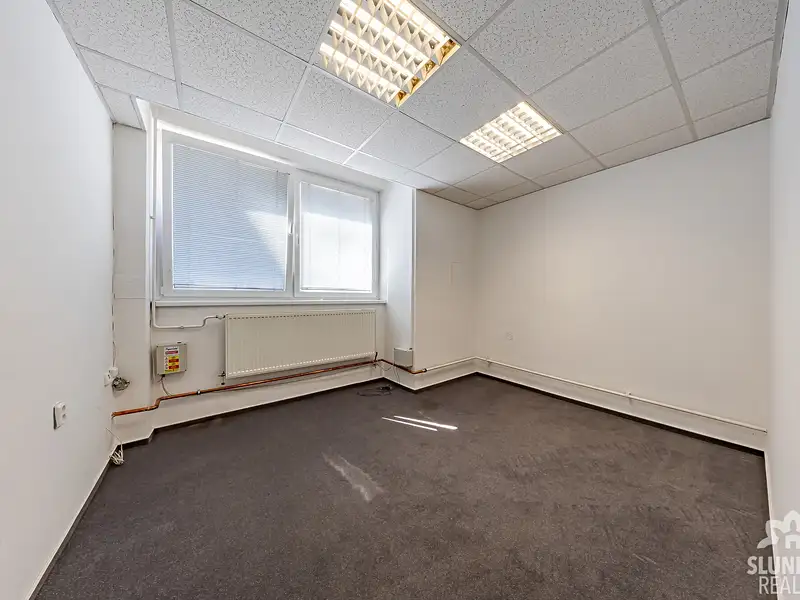 Pronájem kanceláře 28 m², Uherský Brod – náhled fotky 3