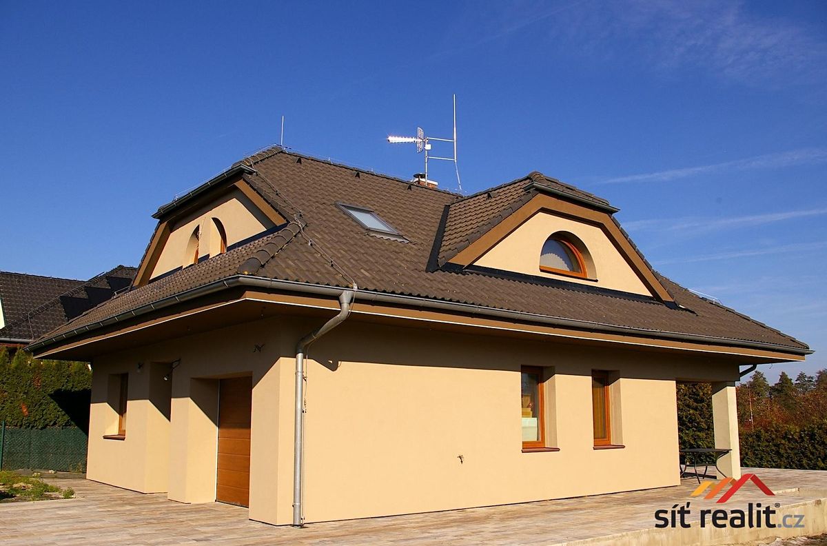 Prodej rodinného domu 165 m², pozemek 1088 m²