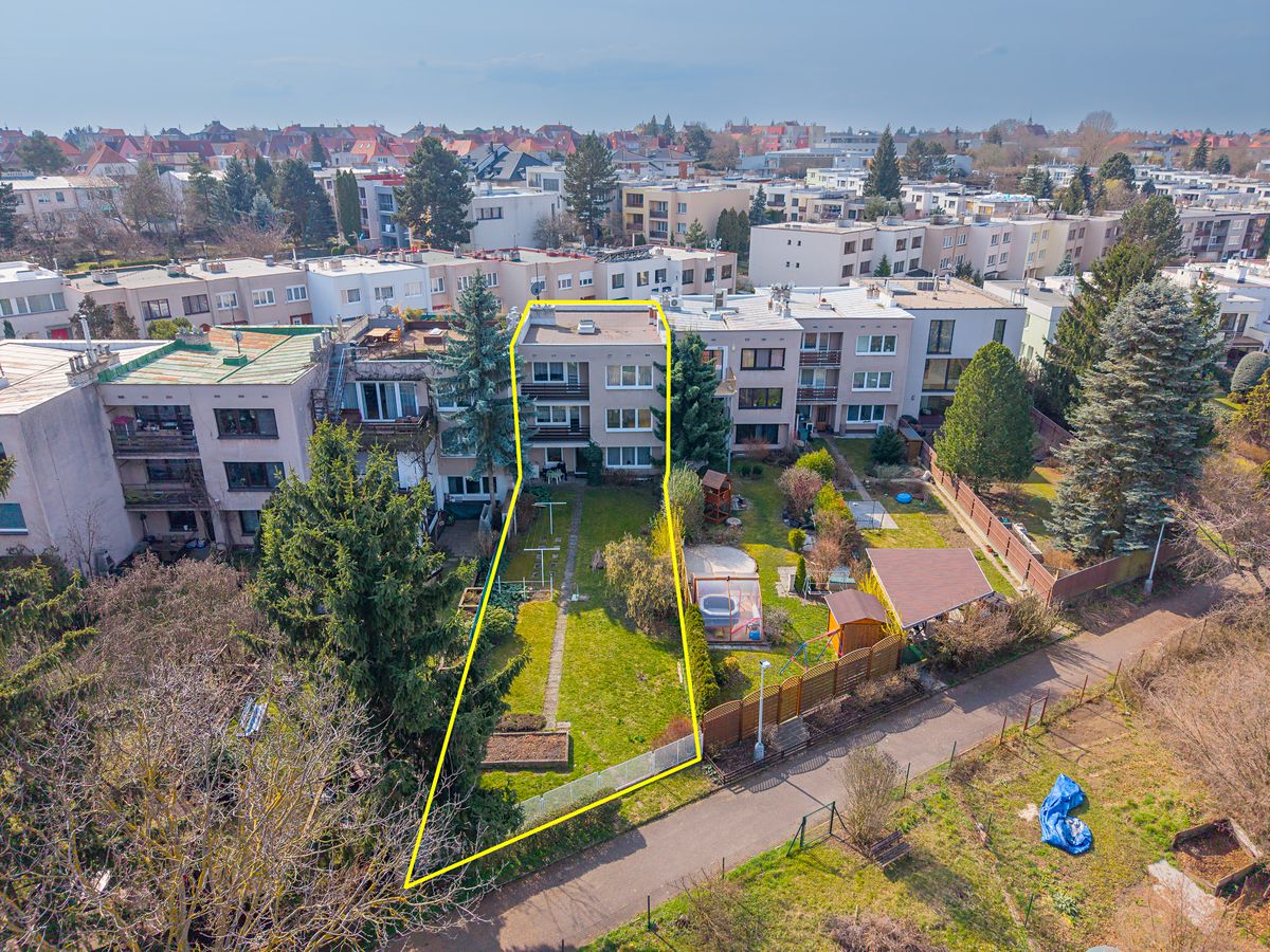 Prodej rodinného domu 296 m², pozemek 417 m² – fotografie 4