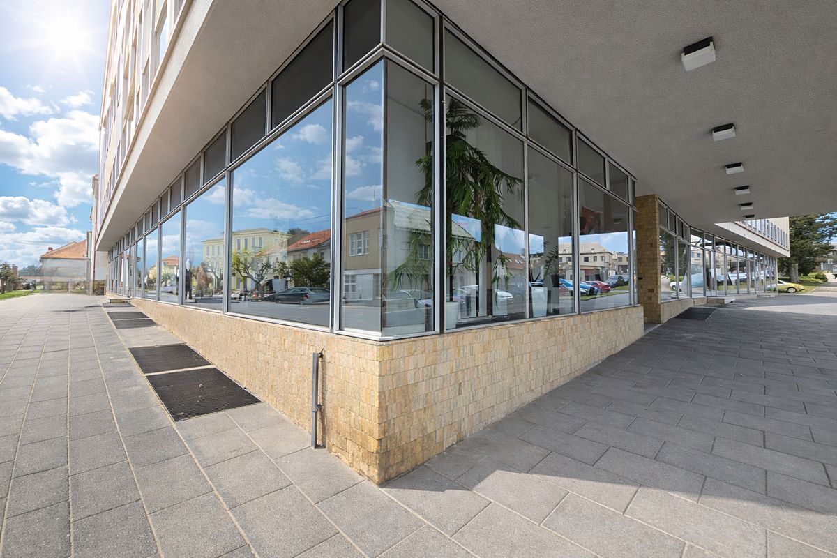 Pronájem obchodního prostoru 76 m² – fotografie 3