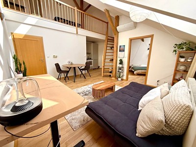 Pronájem bytu 2+kk 55 m² (Mezonet)