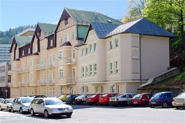 Pronájem obchodního prostoru 115 m² – fotografie 2