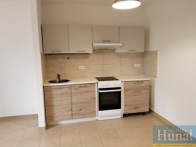 Pronájem bytu 2+kk 38 m² (Jednopodlažní)