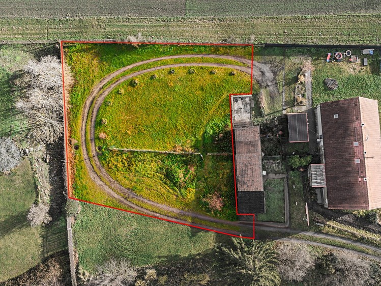 Grundstück zum Kauf, 838 m² (1 von 9)