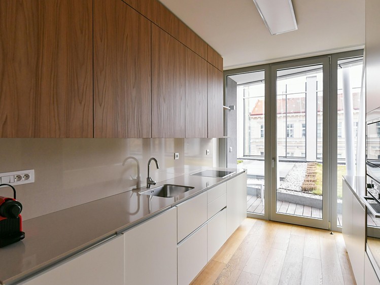 Pronájem bytu 2+kk, 71 m² (6 z 23)