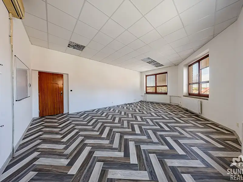 Pronájem kanceláře 40 m², Uherský Brod – náhled fotky 3