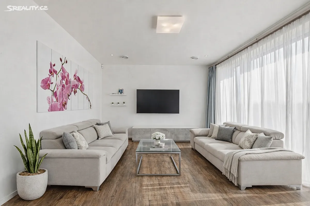 Prodej rodinného domu 242 m², pozemek 783 m² – pohled 6