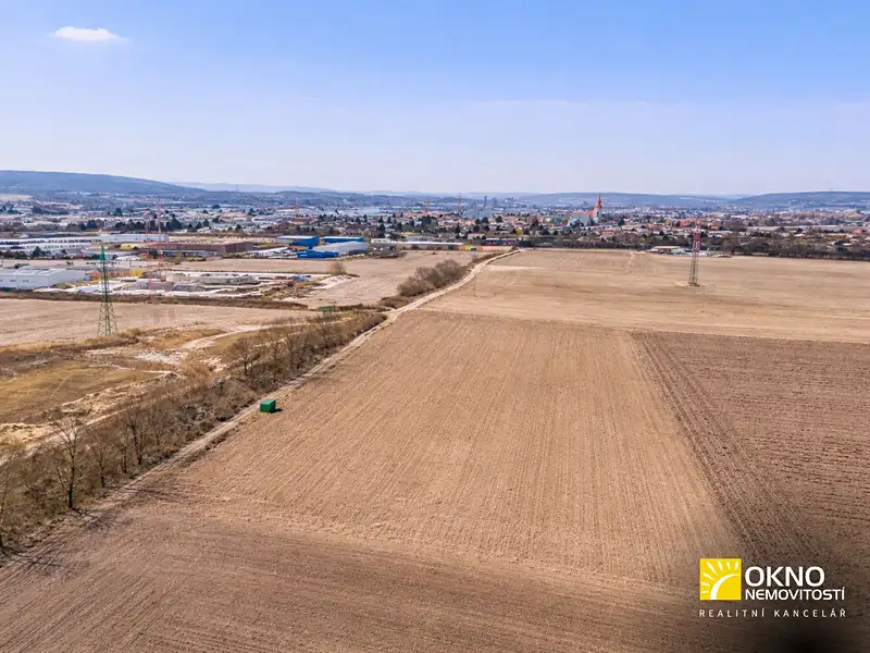 Prodej pole 8562 m², Modřice – náhled fotky 1