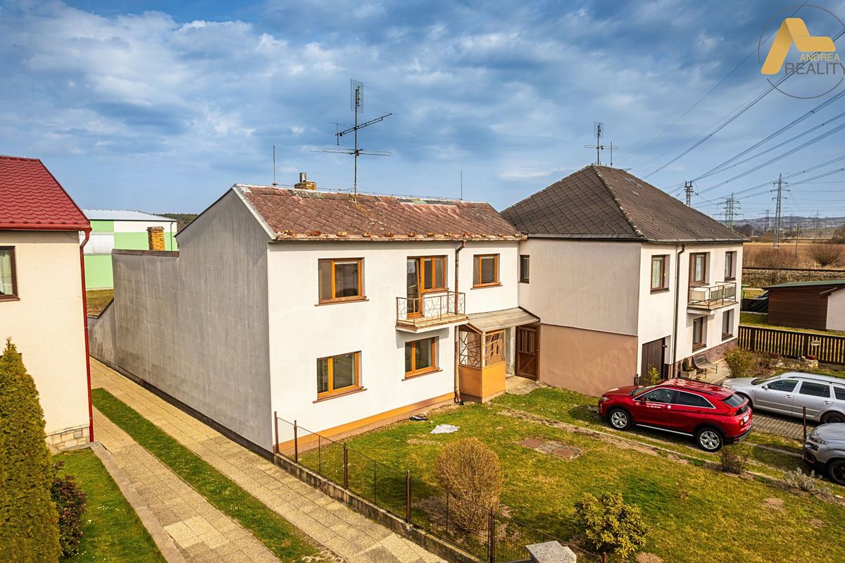 Prodej rodinného domu 127 m², pozemek 595 m² – fotografie 2