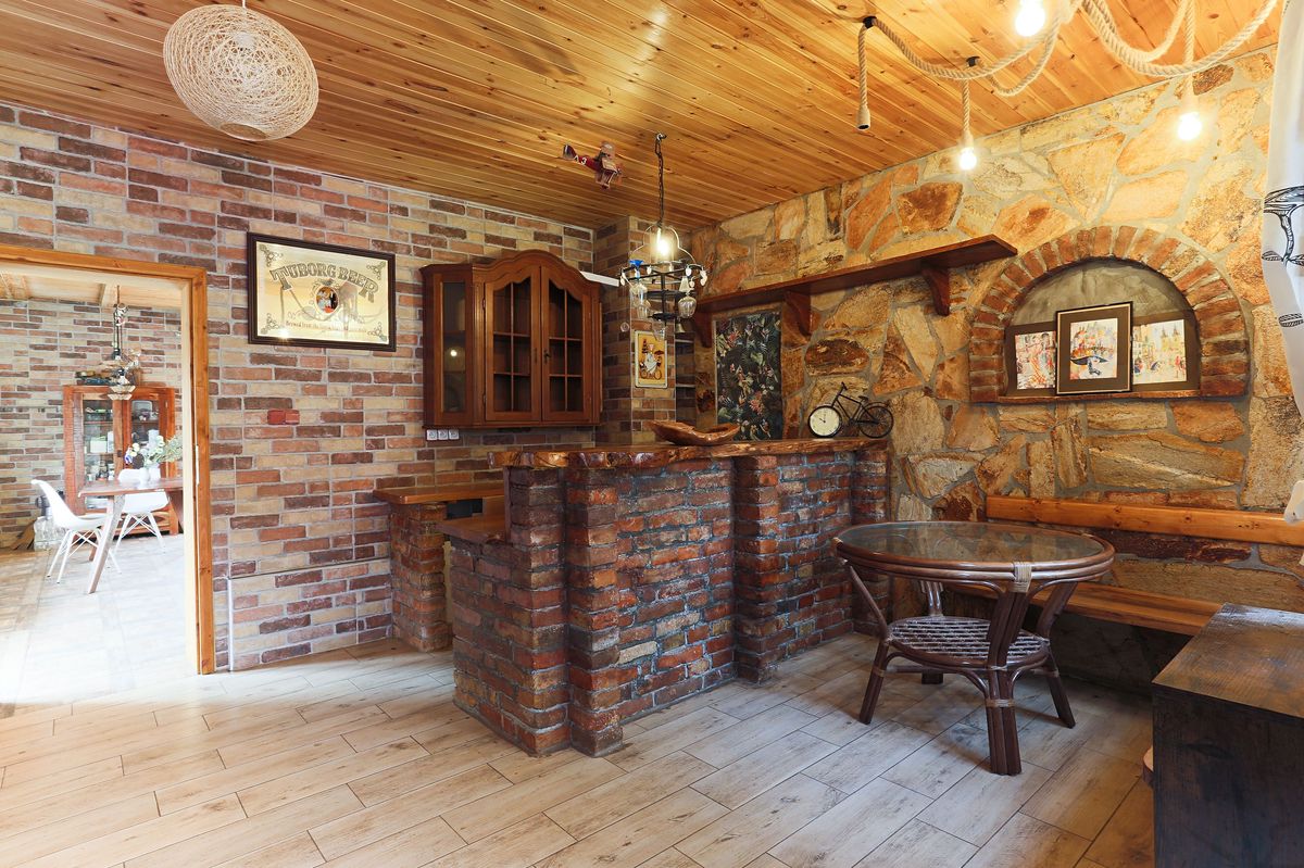 Prodej rodinného domu 258 m², pozemek 1265 m² – fotografie 5