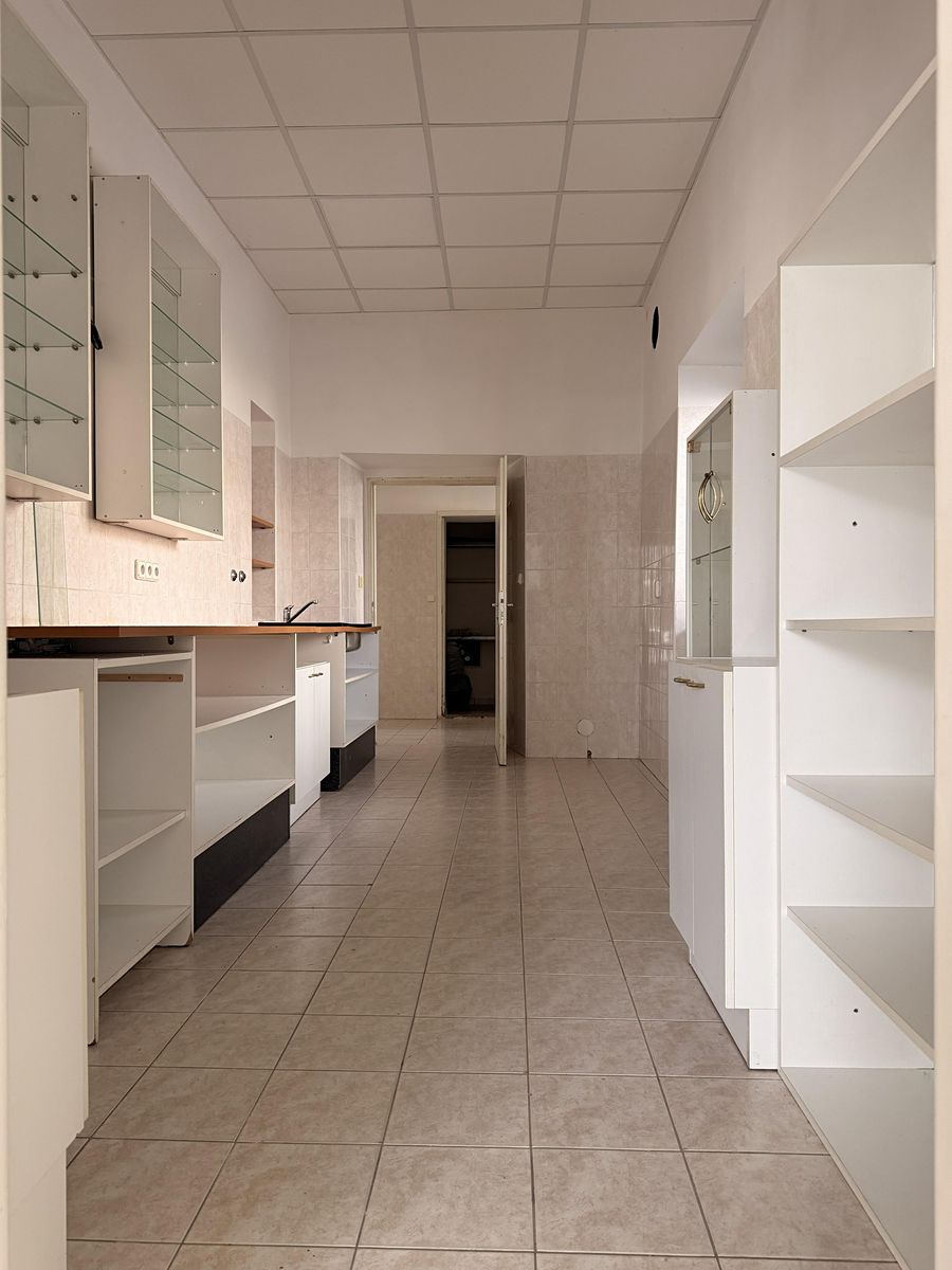 Prodej obchodního prostoru 52 m² – fotografie 5